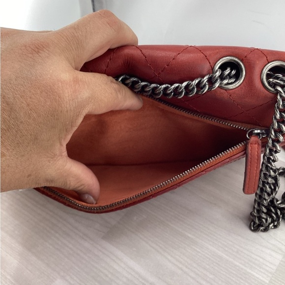 CHANEL Red Quilted Leather Shoulder Bag with Silver Chain - Picture 6 of 8